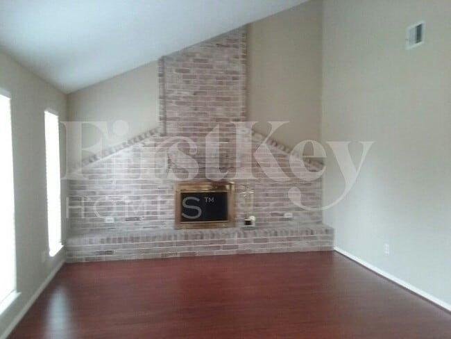 6607 Dusty Dawn Dr in Houston, TX - Building Photo - Building Photo