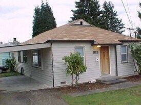 913 52nd St SE in Everett, WA - Building Photo