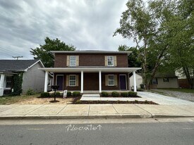 126 S 7th St in Clarksville, TN - Building Photo