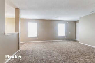 1861 Southernwood Ln in Indianapolis, IN - Building Photo - Building Photo