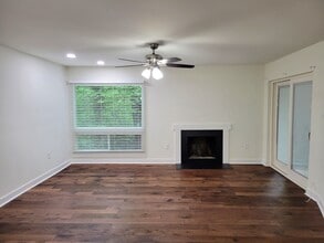 10212 Iron Mill Rd in Richmond, VA - Building Photo - Building Photo