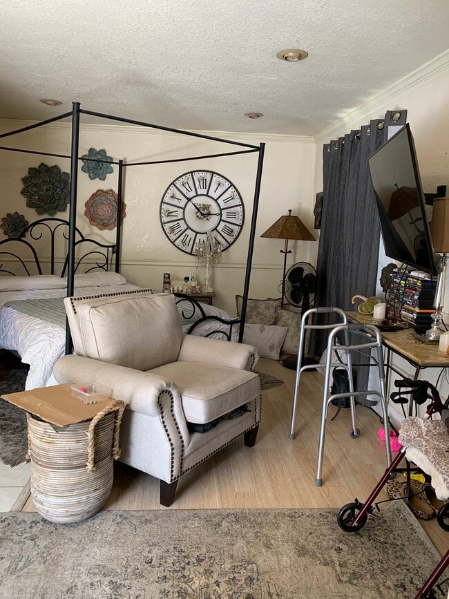 property at 3900 Seven Hills Rd