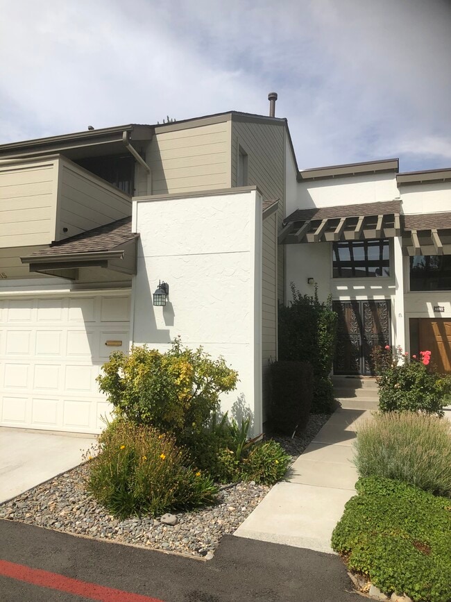property at 315 Lorraine Ct