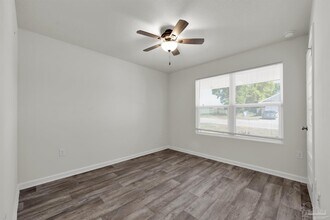 5557 Galahad Trl in Milton, FL - Building Photo - Building Photo