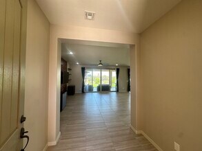 2518 W Novak Way in Phoenix, AZ - Foto de edificio - Building Photo