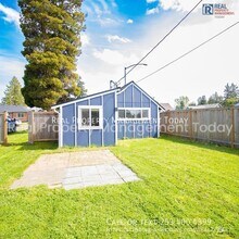3570 S Monroe St in Tacoma, WA - Building Photo - Building Photo