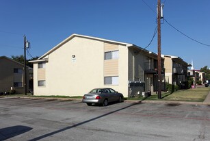 Spanish Haven in Irving, TX - Building Photo - Building Photo