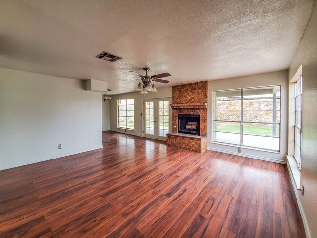 1120 Shawnee Ln in El Paso, TX - Building Photo - Building Photo
