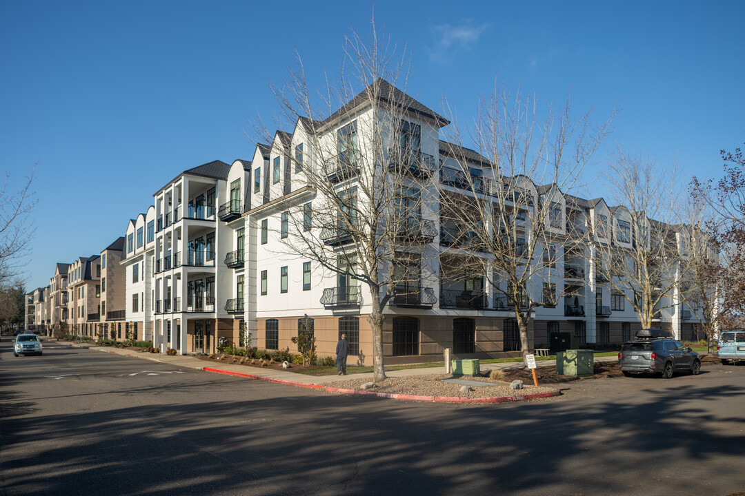 The Waterside in Portland, OR - Building Photo