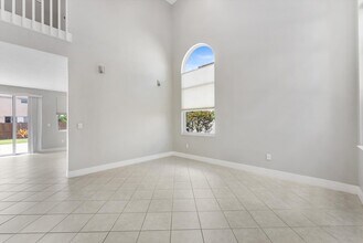 9825 Scribner Ln in Wellington, FL - Building Photo - Building Photo