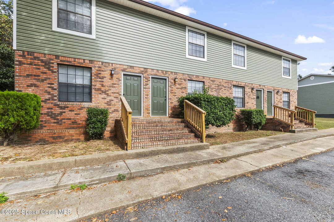 4442 Dorothy Dr in Marianna, FL - Building Photo