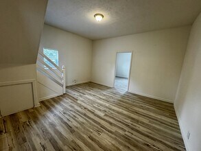 907 E Taylor St in Kokomo, IN - Building Photo - Building Photo