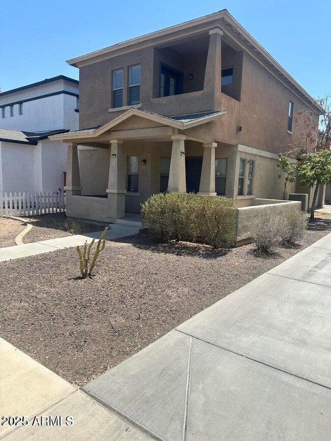 property at 1207 W Monroe St