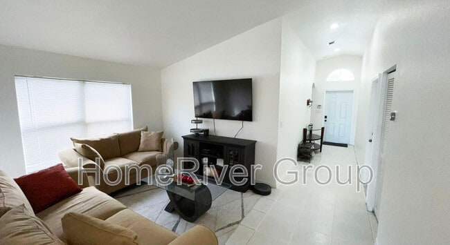 1101 SE 20th Rd in Homestead, FL - Foto de edificio - Building Photo