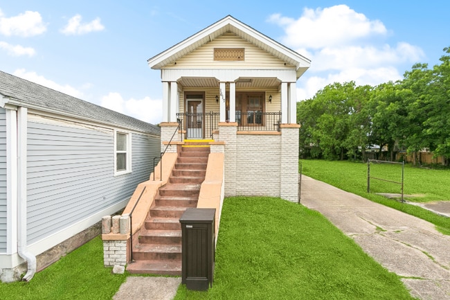 property at 1617 Duels St