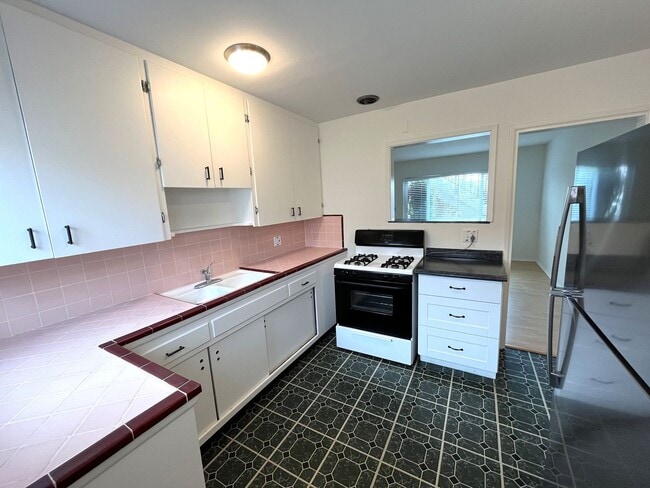 property at 2956 Ivy St