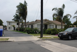 1147-1149 Grove Ave in Imperial Beach, CA - Building Photo - Building Photo