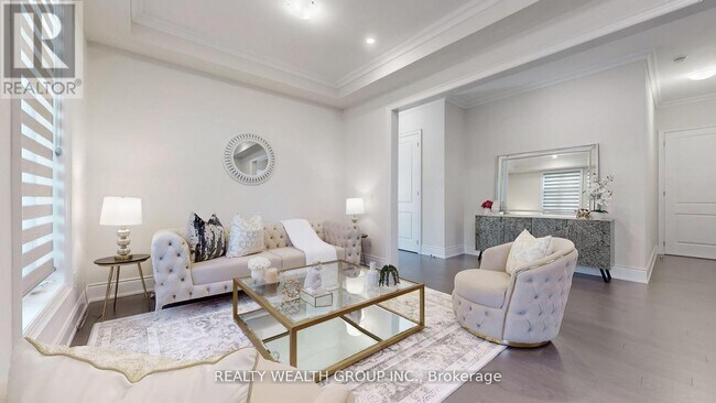 2421 Irene Cres in Oakville, ON - Building Photo - Building Photo