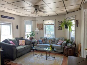 52 Gorham St, Unit 1 in Somerville, MA - Building Photo - Building Photo