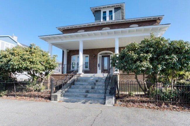 property at 43 Arthur St