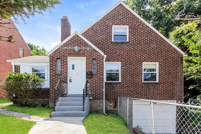 property at 2136 Laketon Rd