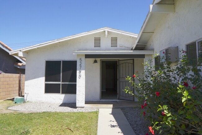 52790 Avenida Navarro in La Quinta, CA - Building Photo - Building Photo
