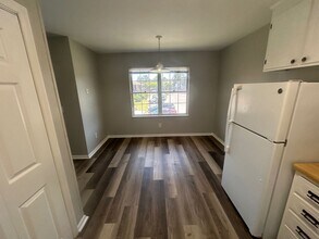 925 Glenn St in West Columbia, SC - Building Photo - Building Photo