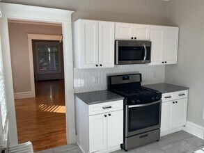 222 W 33rd St in Minneapolis, MN - Building Photo - Building Photo