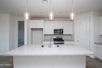 5536 W Western Star Blvd in Phoenix, AZ - Building Photo - Building Photo