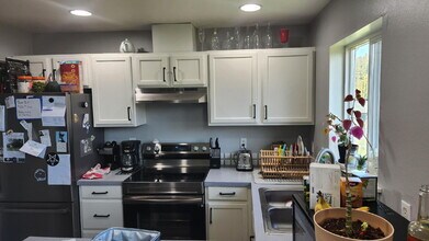 2408 Xenia St in Bellingham, WA - Building Photo - Building Photo