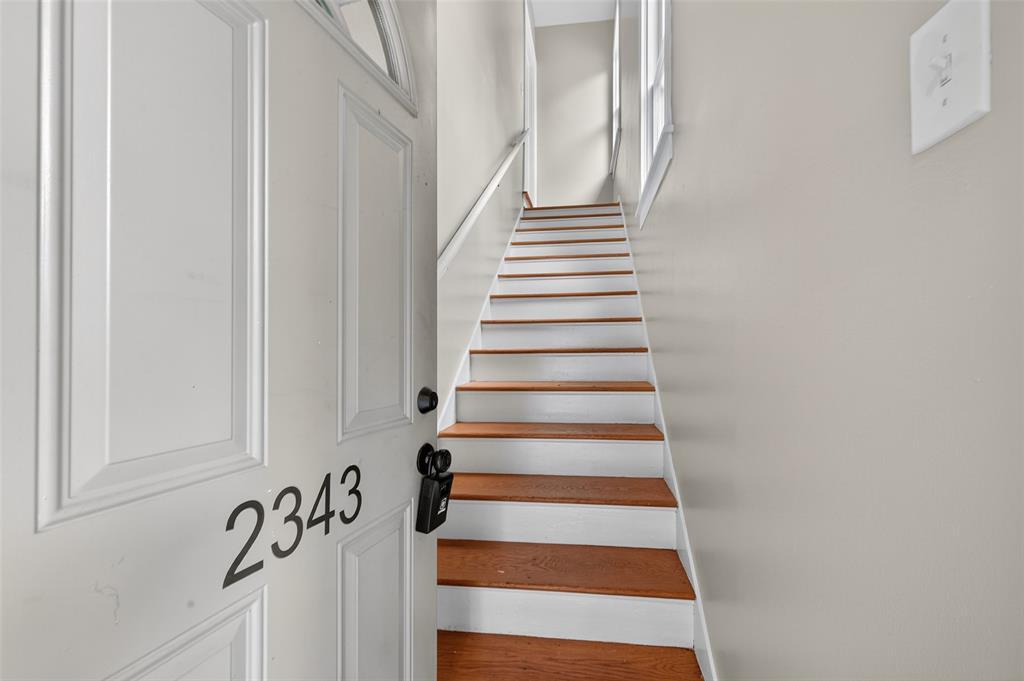 2343 Wroxton Rd in Houston, TX - Building Photo