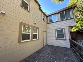 3894-3896 Ruby St in Oakland, CA - Building Photo - Building Photo