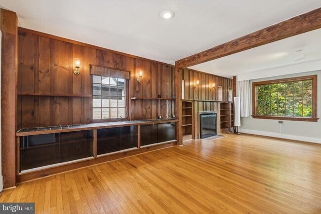 1610 N Greenbrier St in Arlington, VA - Building Photo - Building Photo