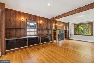 1610 N Greenbrier St in Arlington, VA - Building Photo - Building Photo
