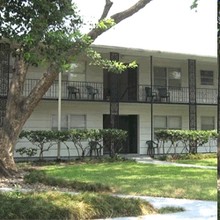 McDuffie Apartments in Houston, TX - Building Photo - Building Photo