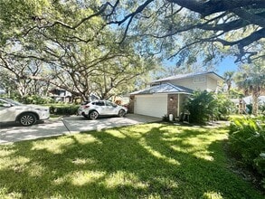 6812 Arbor Oaks Dr in Bradenton, FL - Building Photo - Building Photo