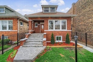 1511 N Linder Ave in Chicago, IL - Building Photo