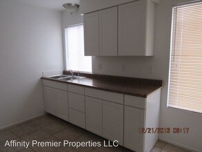 3201 Kearsage Dr in Lake Havasu City, AZ - Building Photo - Building Photo