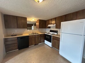676 Vera Ct in Loveland, CO - Building Photo - Building Photo