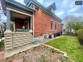 290 E Deshler Ave in Columbus, OH - Building Photo - Building Photo
