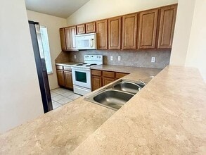 2821 Fennel Rd in Oklahoma City, OK - Building Photo - Building Photo