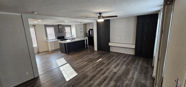 283 Mulberry in Belleville, MI - Building Photo - Building Photo