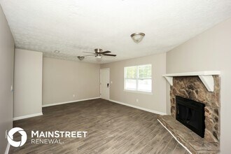 1017 Lombardy Way in Jonesboro, GA - Building Photo - Building Photo