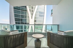 900 Biscayne Blvd, Unit 3710 in Miami, FL - Building Photo