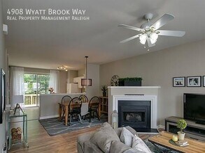 4908 Wyatt Brook Way in Raleigh, NC - Building Photo - Building Photo