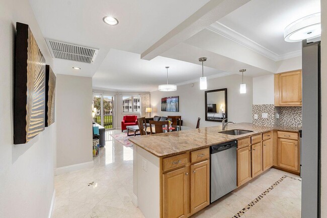 property at 2700 Banyan Rd