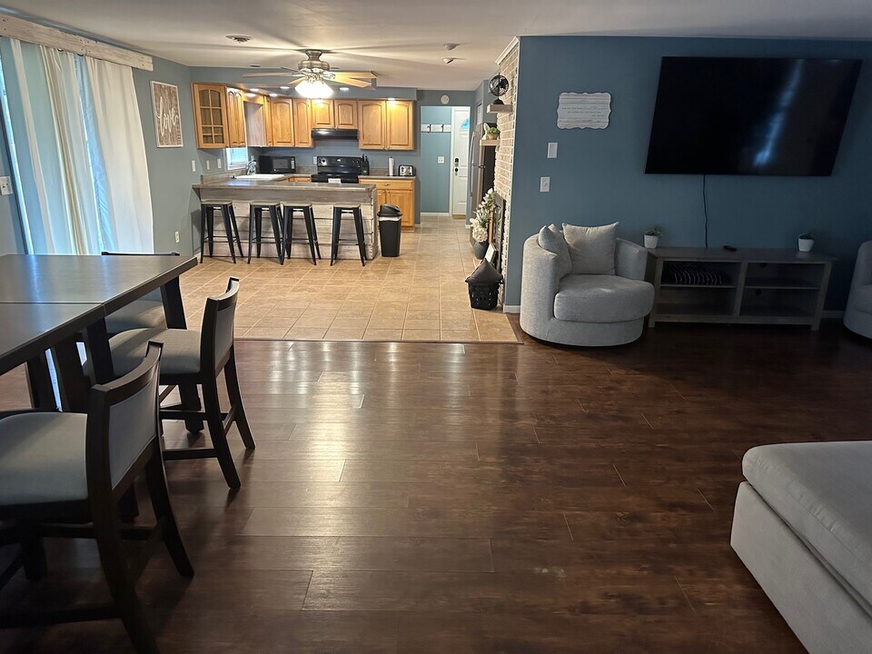 5510 Westbreeze Trail in Fort Wayne, IN - Building Photo