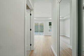 8234 Blackburn Ave in Los Angeles, CA - Building Photo - Building Photo
