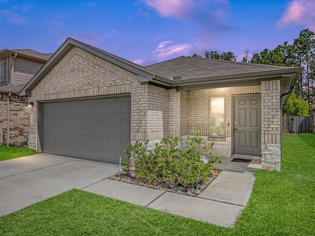 property at 16821 Short Pnes Dr