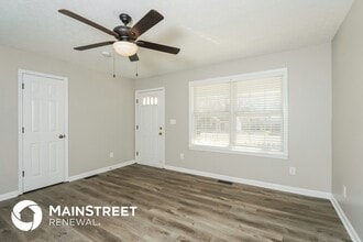 8908 Greenmoore Dr in Louisville, KY - Building Photo - Building Photo